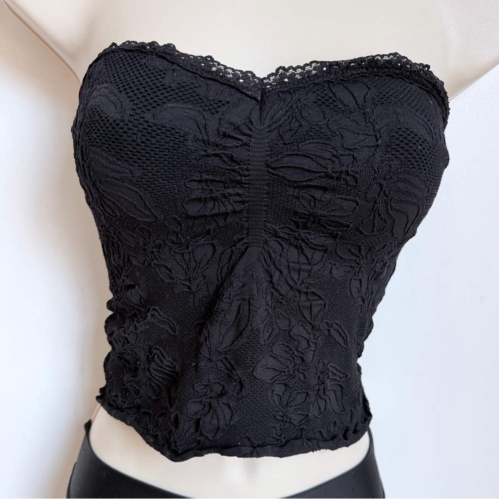 Tilly’s Full Tilt Seamless Lace Tube Top. Size Small/Medium.